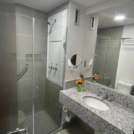 suite master no condomínio via Premiere-2